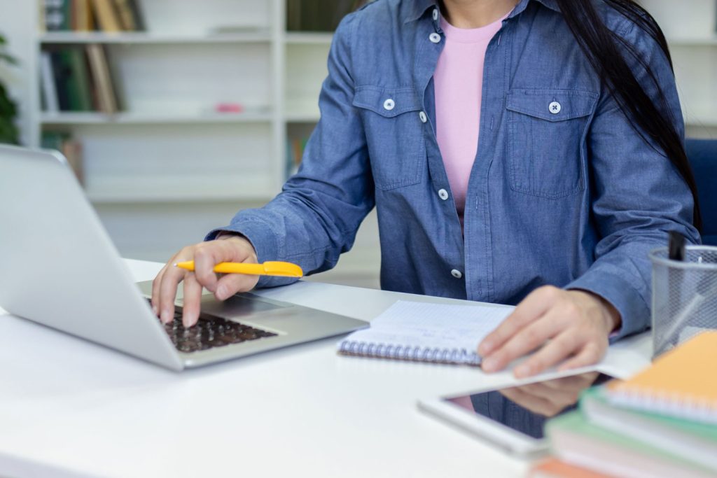 Студенческий ВНЖ Испании