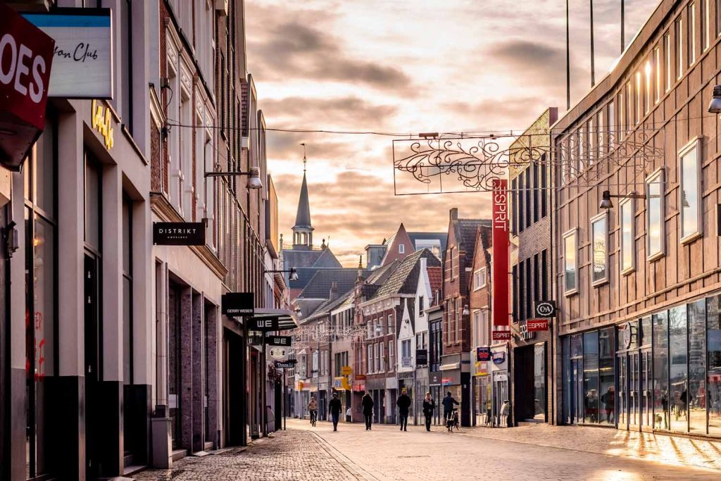 Город Бреда для переезда